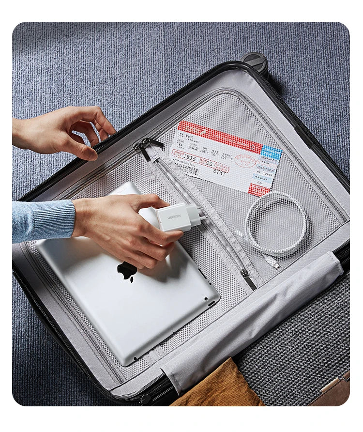 UGREEN Quick Charge 4.0 3.0 QC PD Charger 20W QC4.0 QC3.0 USB Type C Fast Charger for iPhone 17 16 15 Pro Xiaomi Phone PDCharger