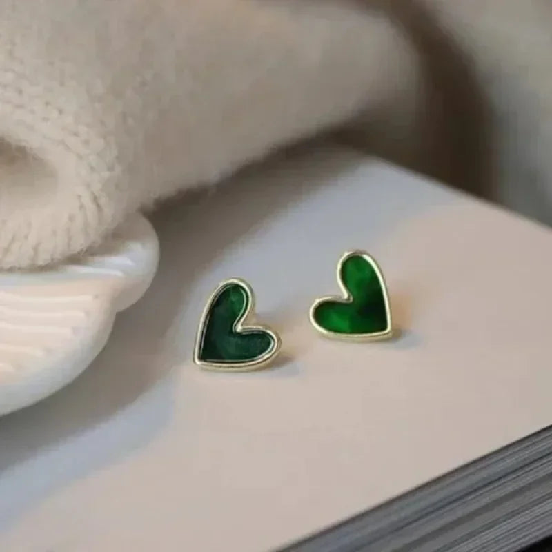 Cute Korean Earrings Heart Bling Zircon Vintage Dark Green Versatile Gold Color Earring for Women Fashion Jewelry 2024 New Gift
