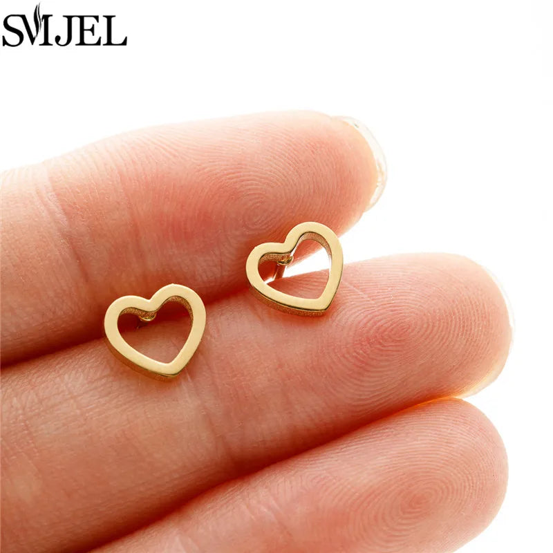 Stainless Steel Earring Hollow Love Heart Fashion Stud Earrings Classic Simple Earings for Women Wedding Jewelry Bridesmaid Gift