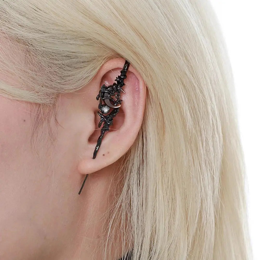 1pcs Stars Moon Ear Studs Diamond Setting Ear Crochet Perforation Earrings Punk Ear Hook Goth Sword Earrings Jewelry Accessorie