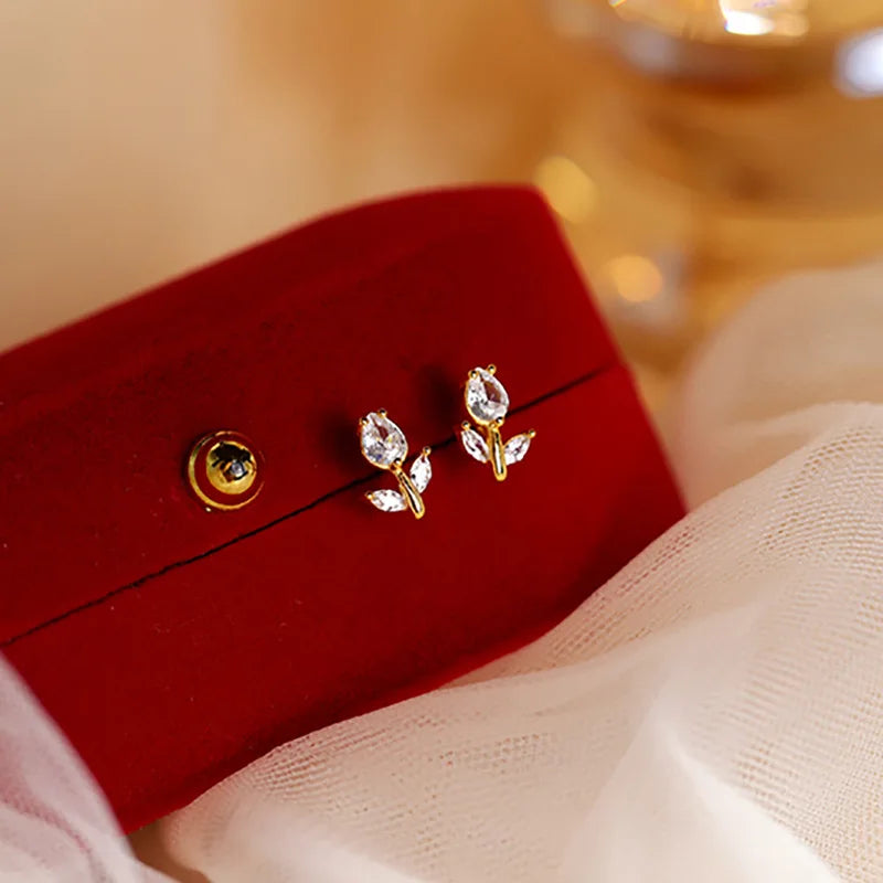 Fashion Silver Color Tulip Flower Stud Earrings for Women Girls Simple Unique Sweet Romantic Jewelry Party 2025 New Trend