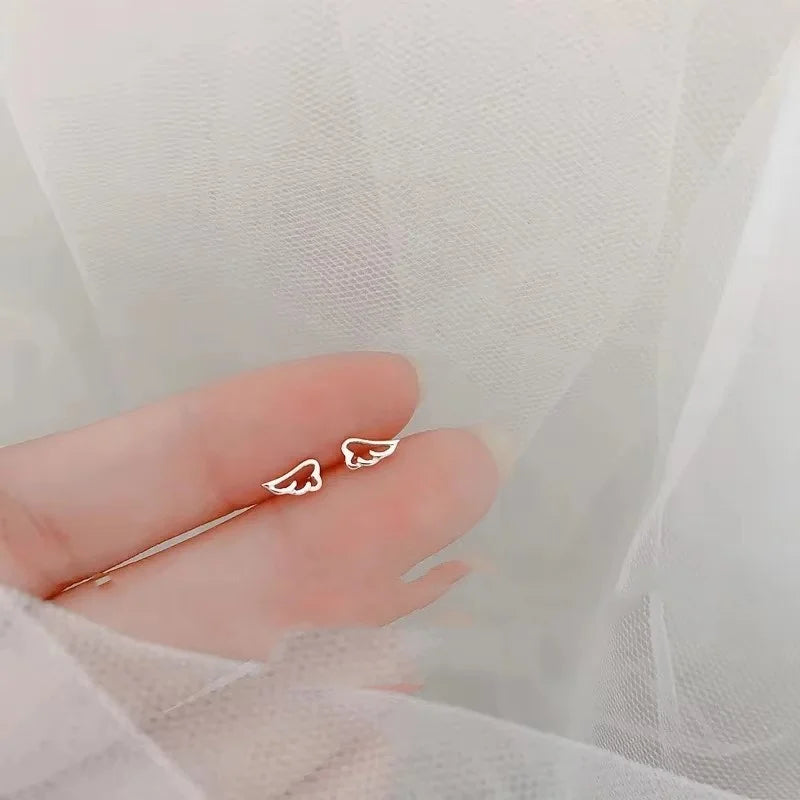 Fashion Tiny Minimalist Heart Stud Earrings For Women Teen Hypoallergenic Daily Wear Butterfly Earring Piercing Jewelry Gifts