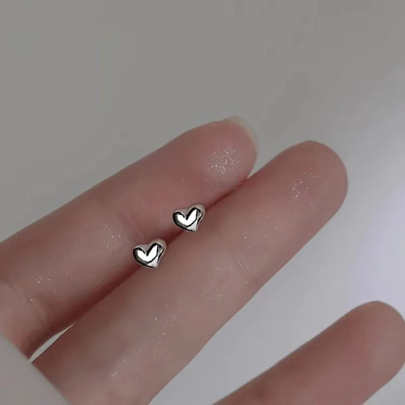 Fashion Tiny Minimalist Heart Stud Earrings For Women Teen Hypoallergenic Daily Wear Butterfly Earring Piercing Jewelry Gifts