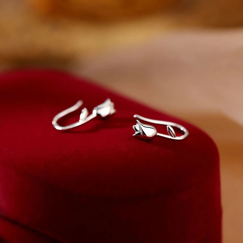 Fashion Silver Color Tulip Flower Stud Earrings for Women Girls Simple Unique Sweet Romantic Jewelry Party 2025 New Trend