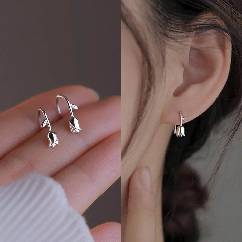 Fashion Silver Color Tulip Flower Stud Earrings for Women Girls Simple Unique Sweet Romantic Jewelry Party 2025 New Trend