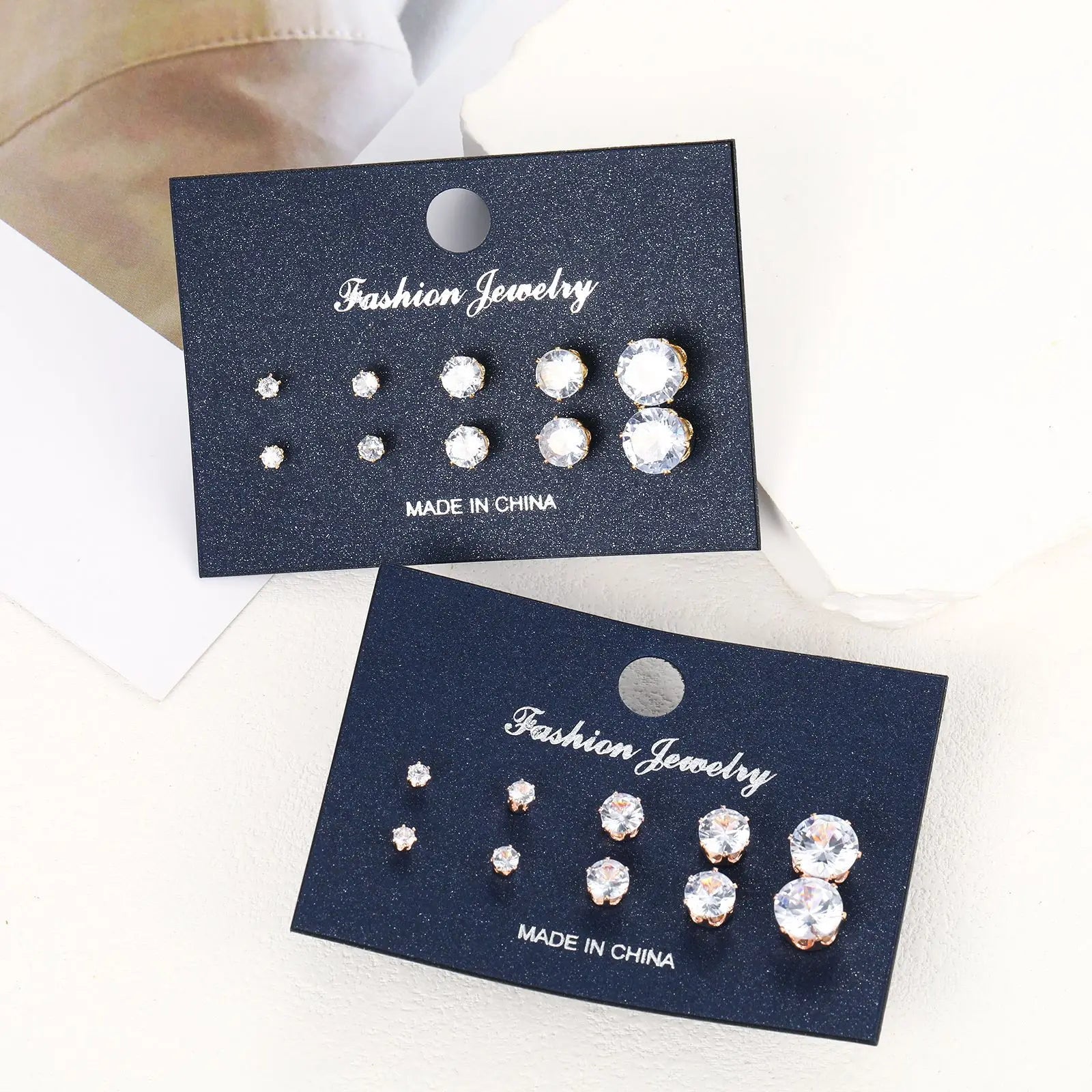 Luxury Sparkling Clear Stud Earrings Fashion Fine Round Zirconia Earrings for Women New Trendy Wedding Ladies Jewelry Gifts