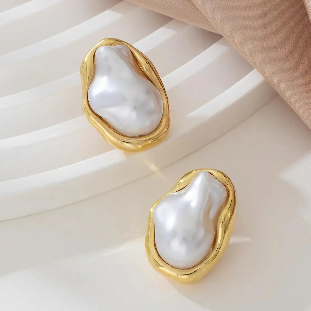 Exquisite Irregular Baroque Pearl Stud Earrings for Women Girls Vintage Gold Color Metal Edged Earrings Jewelry Accessories