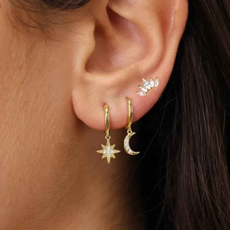 3Pcs Crystal Tragus Stud Earring Set Flower Cartilage Huggie Earring Bulk Helix Jewelry Women Fashion Heart Lobe Earring Pack